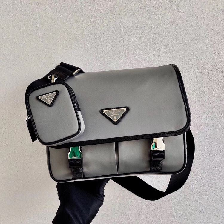 Sac à bandoulière Prada Gris