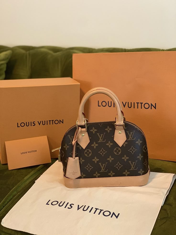 Sac Louis Vuitton BB Alma