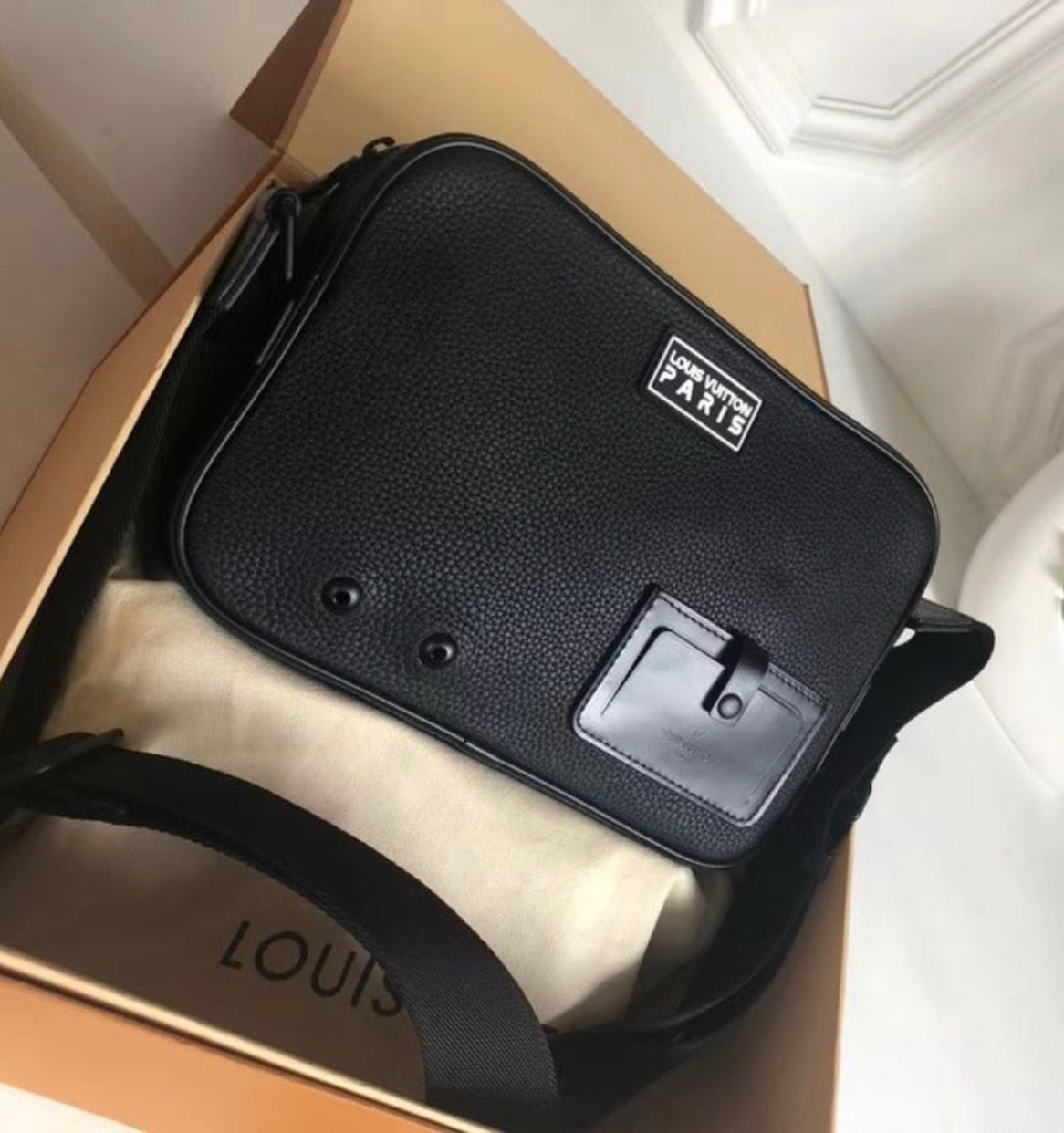 Sacoche Louis Vuitton Charbon